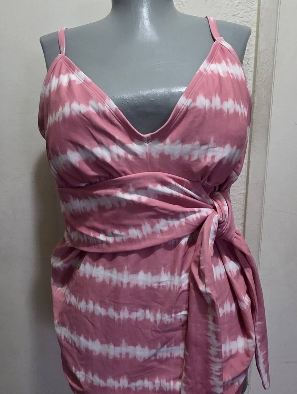 Isabel Maternity by Ingrid & Isabel Pink Tie Dye One Piece Swimsuit  XL. Nwt.